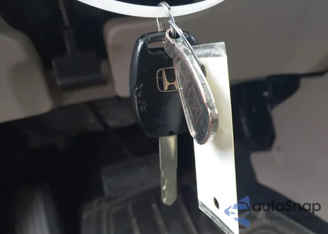 2013 Honda Civic Lx z USA, uszkodzony, nr VIN 2HGFB2F58DH582435